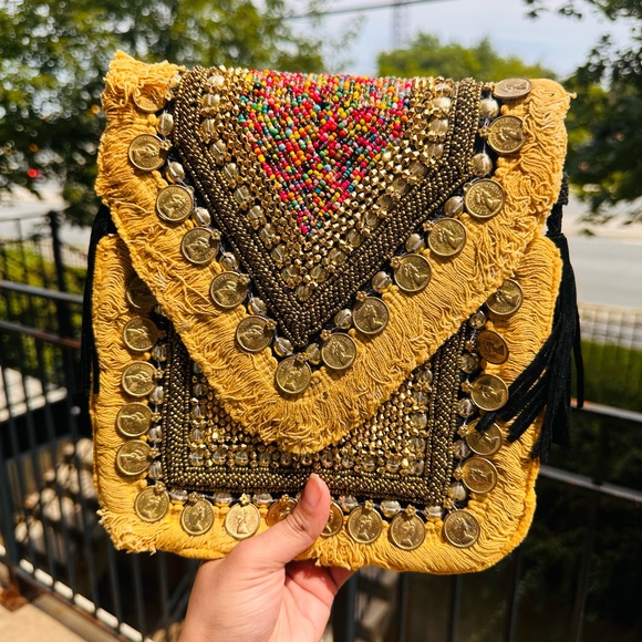 Bohemian Envelope Wristlets Banjara Clutch Gold Color With tassels - Picture 7 of 7